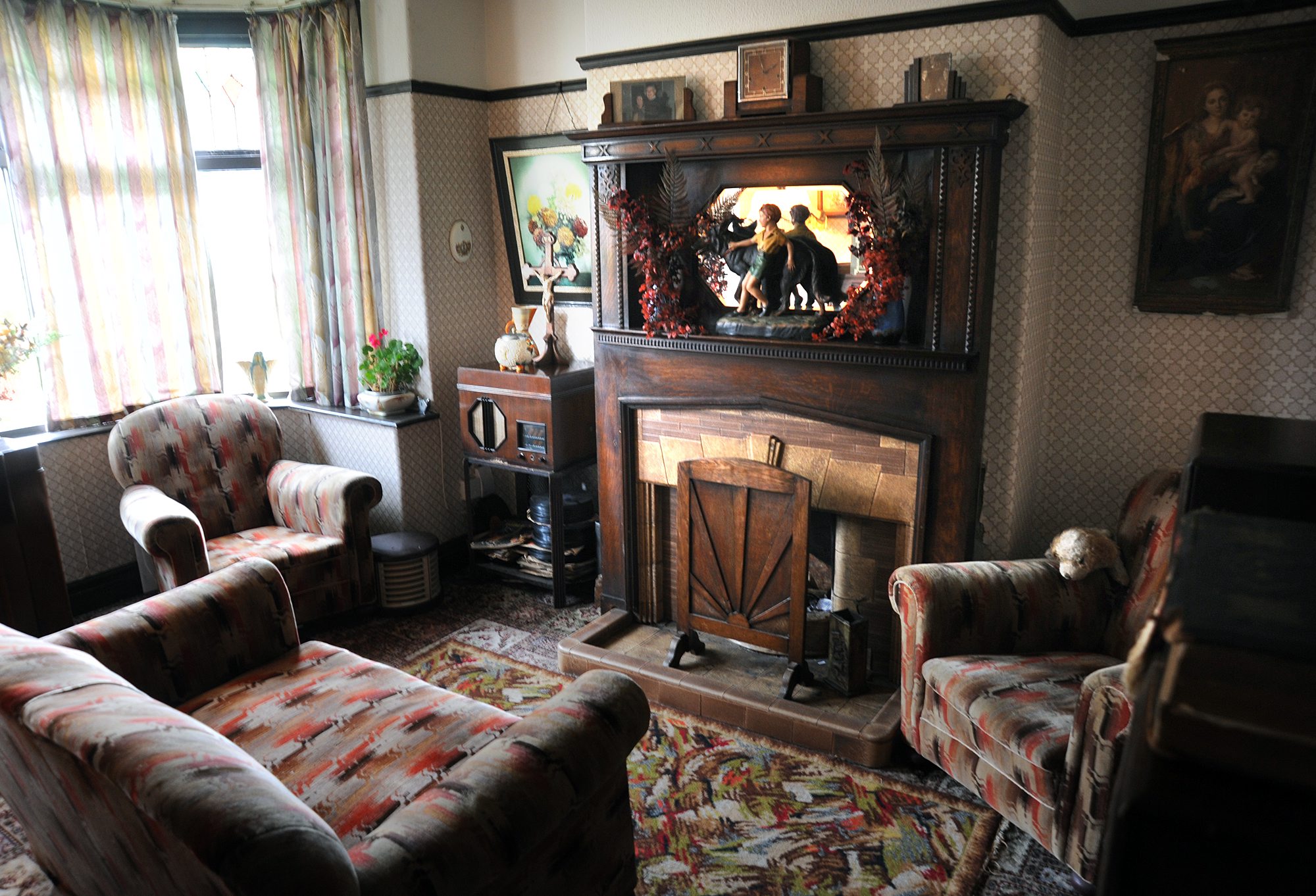 Interior A British 1930s Time Capsule In Full Swing Ultra Swank
