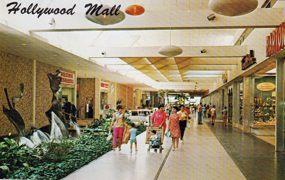 Vintage photos of lost Shopping Malls of the '50s, '60s & '70s